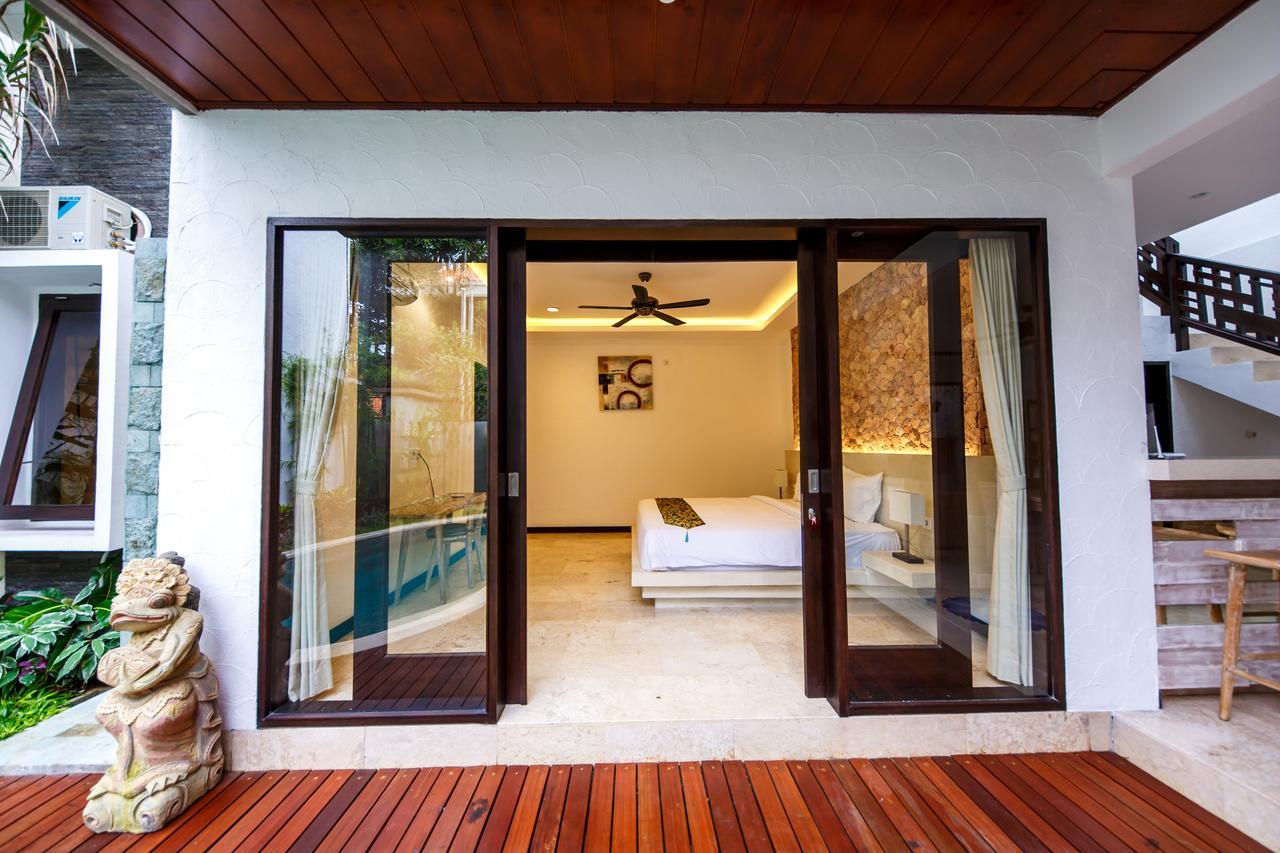 Villa Suzuki 3 Seminyak Buitenkant foto