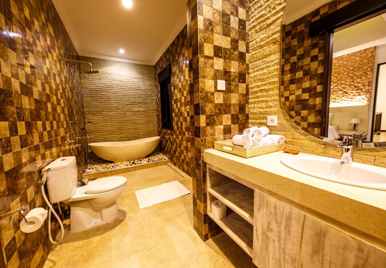 Villa Suzuki 3 Seminyak Buitenkant foto